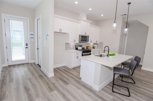 11 Wellford Street G, Houston, TX 77022