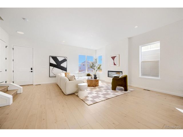 9638 Wolf Valley Dr, Colorado Springs, CO 80924