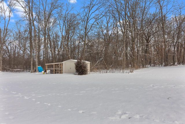 W928 Harmony LANE, East Troy, WI 53120