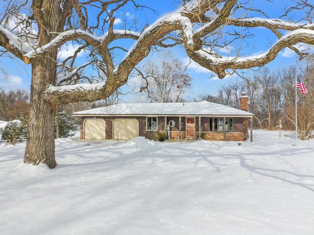 W928 Harmony LANE, East Troy, WI 53120