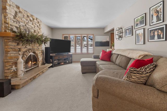 W928 Harmony LANE, East Troy, WI 53120