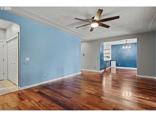 1462 BARNICK Rd, Keizer, OR 97303