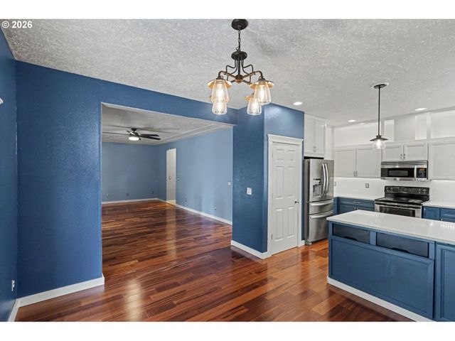 1462 BARNICK Rd, Keizer, OR 97303