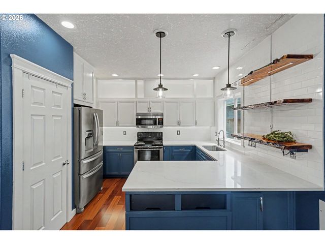 1462 BARNICK Rd, Keizer, OR 97303