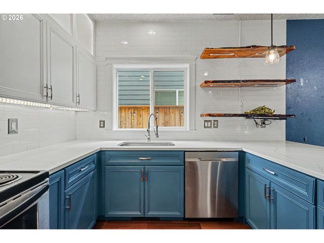 1462 BARNICK Rd, Keizer, OR 97303