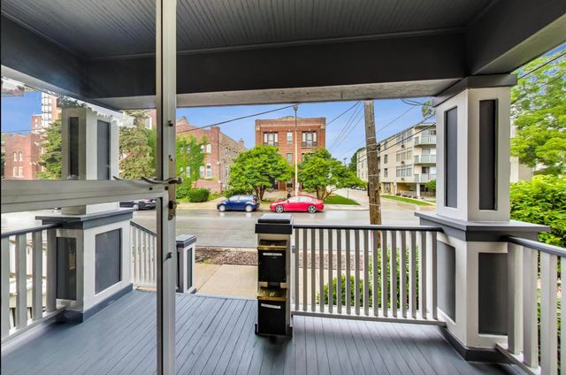 212 N Marion Street, Oak Park, IL 60302