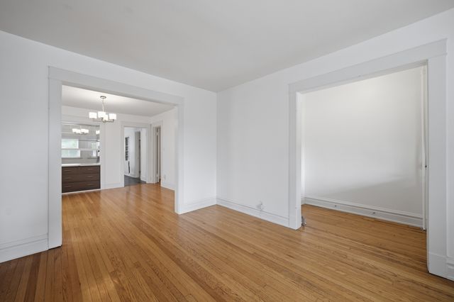 212 N Marion Street, Oak Park, IL 60302