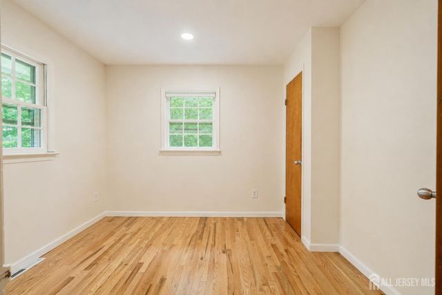 129 Cottrell Road, Old Bridge, NJ 07747