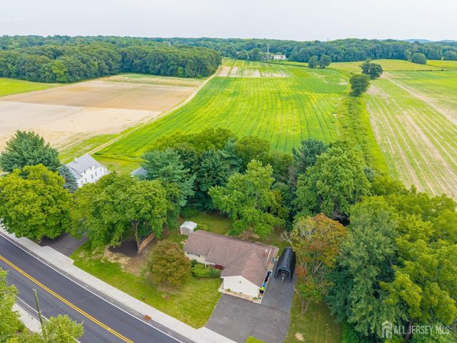 129 Cottrell Road, Old Bridge, NJ 07747