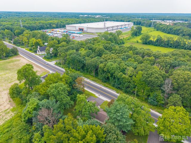129 Cottrell Road, Old Bridge, NJ 07747