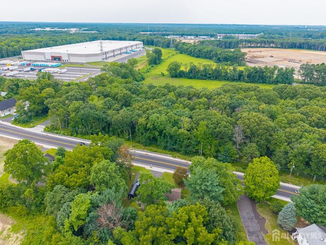129 Cottrell Road, Old Bridge, NJ 07747