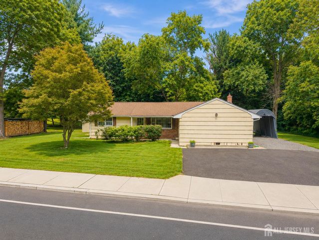 129 Cottrell Road, Old Bridge, NJ 07747
