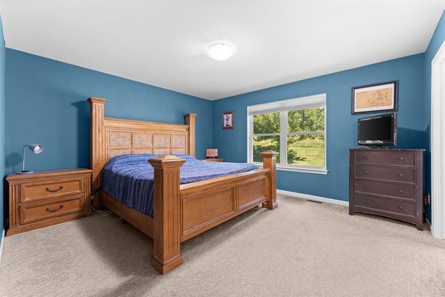 521 Marblewood Lane, Saline, MI 48176