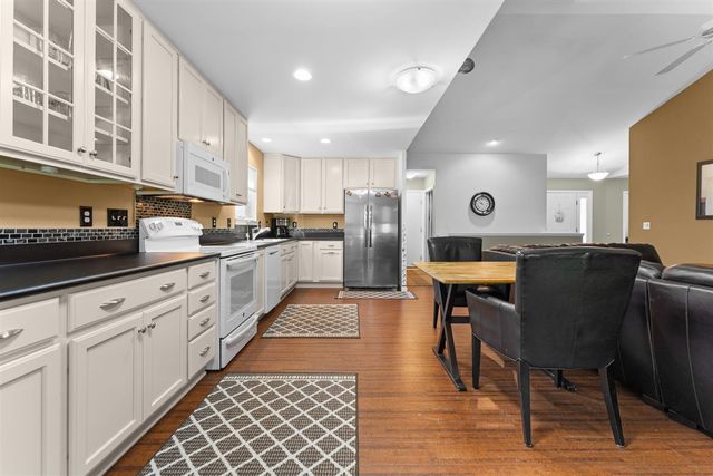 521 Marblewood Lane, Saline, MI 48176