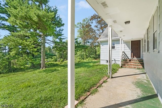 12 Jessica Ln, Warren Twp., NJ 07059