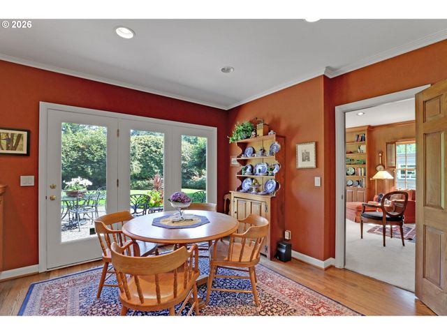 3484 Sw BRENTWOOD Dr, Portland, OR 97201