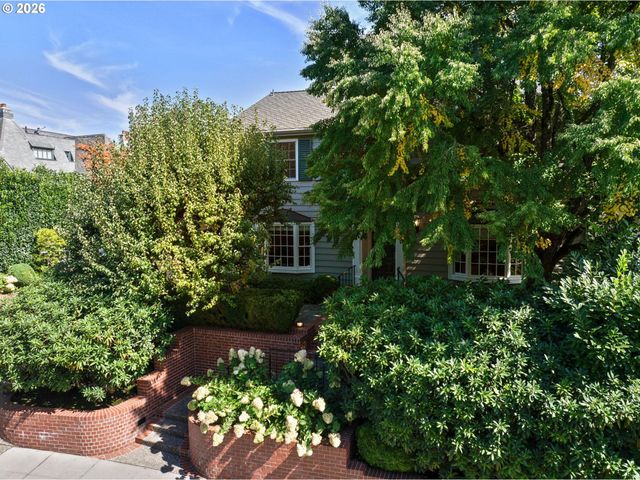 3484 Sw BRENTWOOD Dr, Portland, OR 97201