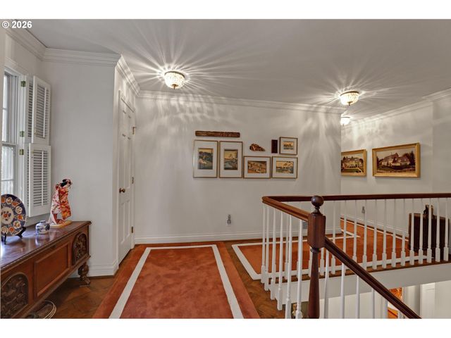 3484 Sw BRENTWOOD Dr, Portland, OR 97201