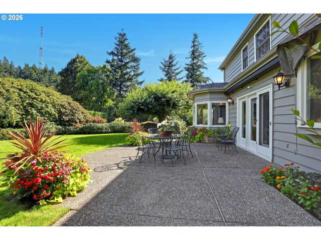 3484 Sw BRENTWOOD Dr, Portland, OR 97201