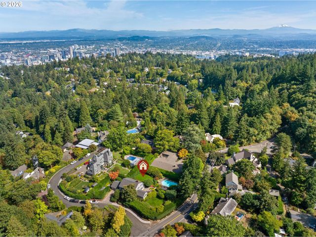 3484 Sw BRENTWOOD Dr, Portland, OR 97201