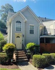2405 London Pointe DR, Virginia Beach, VA 23454