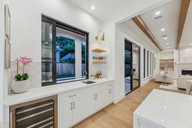 1204 W Drew Street, Houston, TX 77006