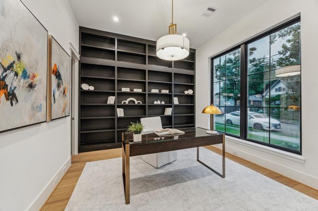 1204 W Drew Street, Houston, TX 77006