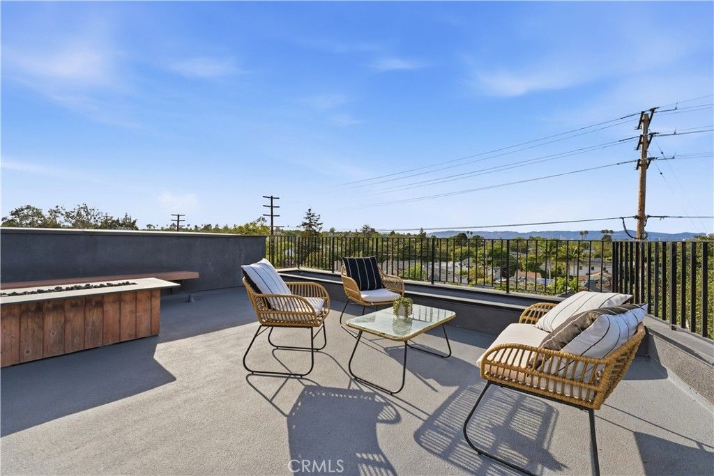 3601 Mclaughlin Avenue, Los Angeles, CA 90066 — exterior