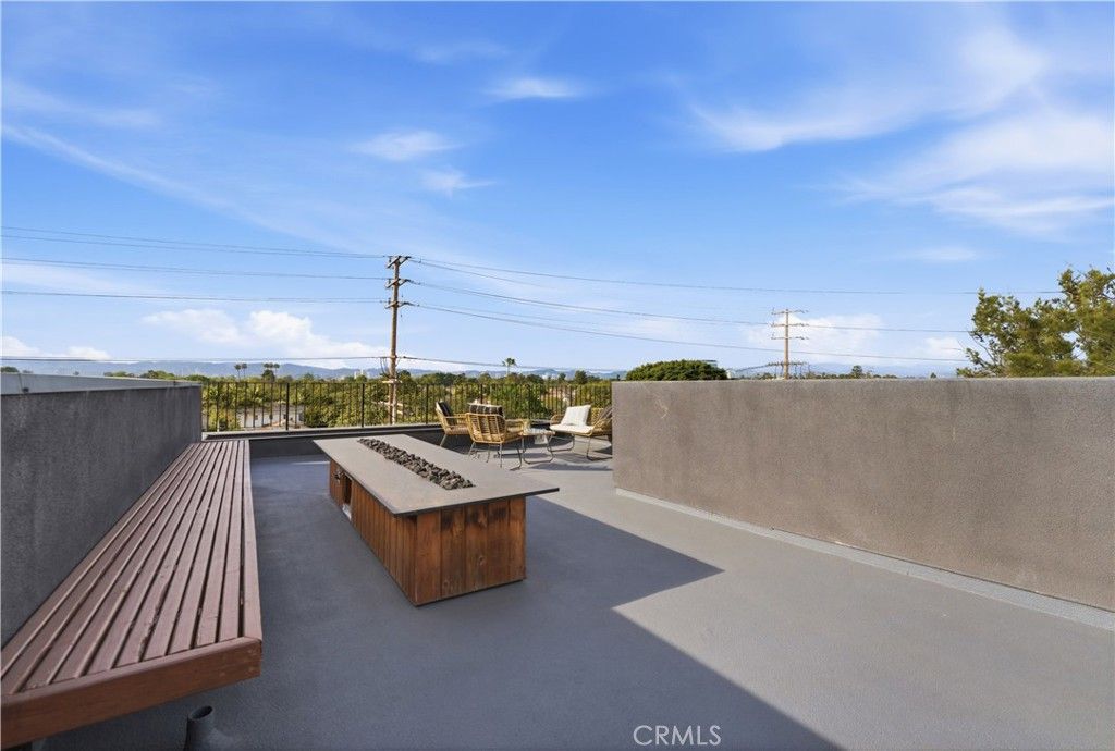 3601 Mclaughlin Avenue, Los Angeles, CA 90066 — photo 2