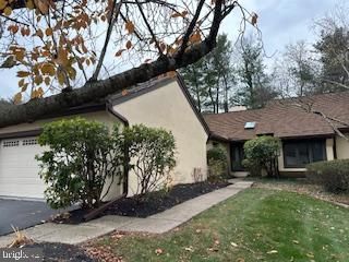 6 STEEPLECHASE LN, Blue Bell, PA 19422