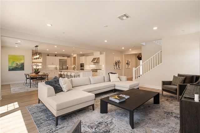 21171 Strathmoor, Huntington Beach, CA 92646