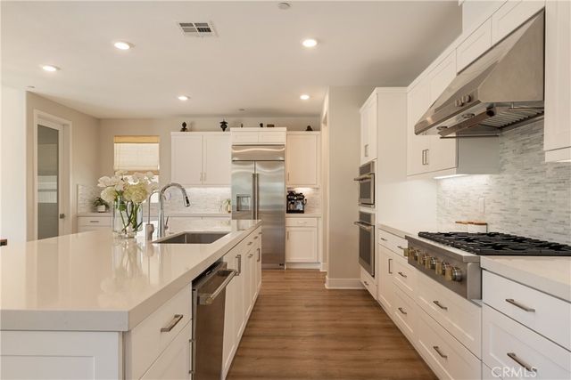 21171 Strathmoor, Huntington Beach, CA 92646
