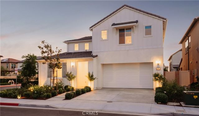 21171 Strathmoor, Huntington Beach, CA 92646