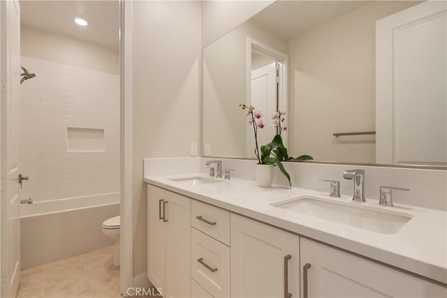 21171 Strathmoor, Huntington Beach, CA 92646