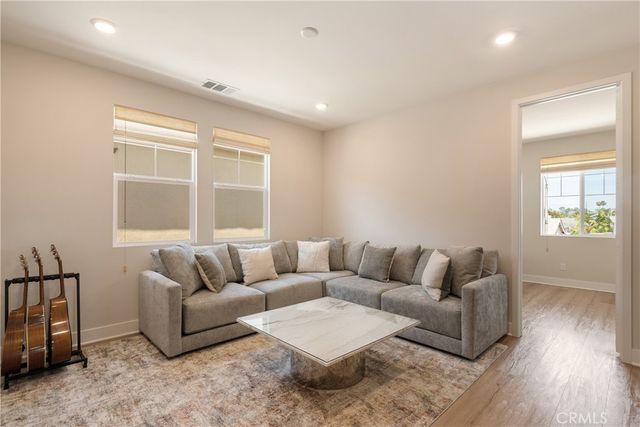 21171 Strathmoor, Huntington Beach, CA 92646