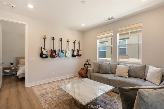 21171 Strathmoor, Huntington Beach, CA 92646
