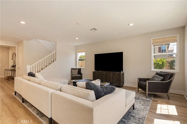 21171 Strathmoor, Huntington Beach, CA 92646