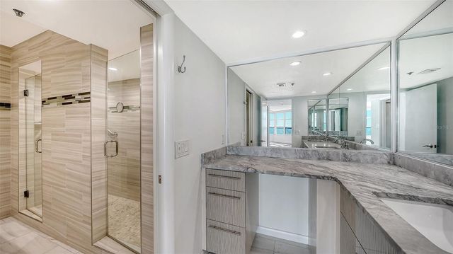 888 BOULEVARD OF THE ARTS 1401, Sarasota, FL 34236