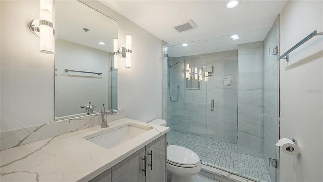 888 BOULEVARD OF THE ARTS 1401, Sarasota, FL 34236