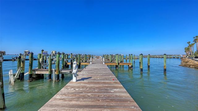 888 BOULEVARD OF THE ARTS 1401, Sarasota, FL 34236