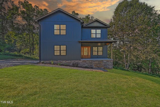 100 Polo Drive, Blountville, TN 37617