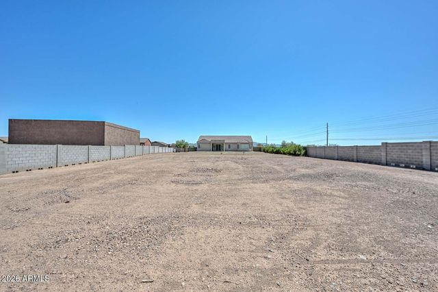21836 W QUAILS NEST --, Wittmann, AZ 85361