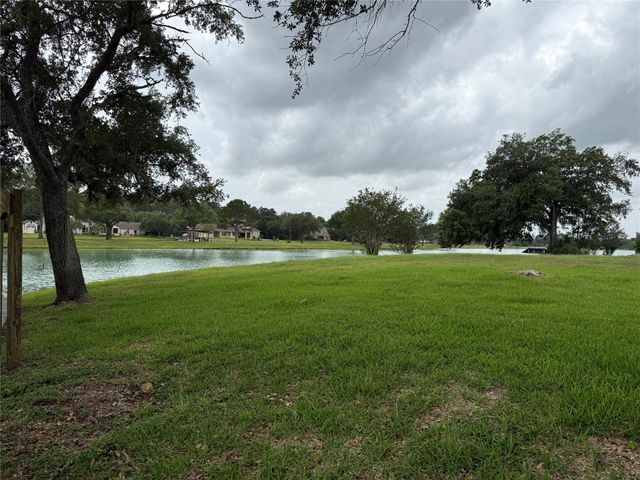 17521 Rose Down Circle, Cypress, TX 77429
