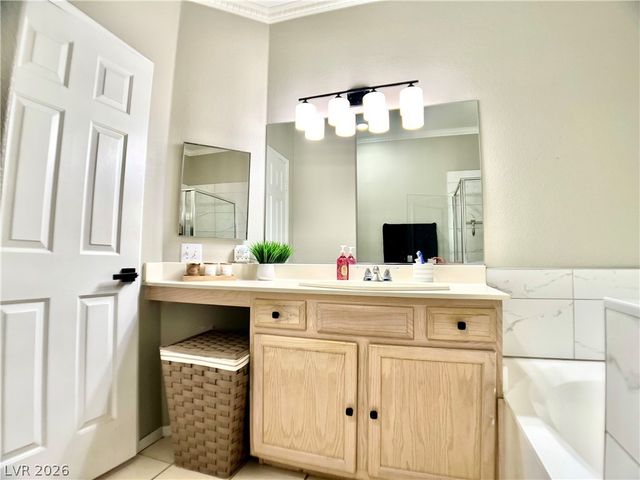 2050 West Warm Springs 321, Las Vegas, NV 89014