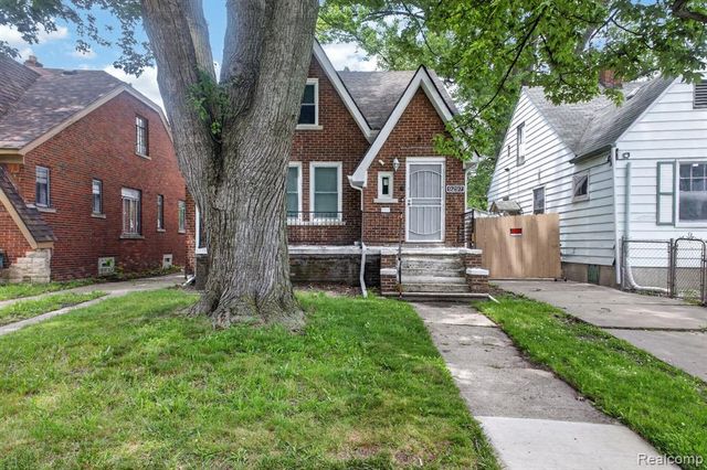 9297 Mckinney Street, Detroit, MI 48224