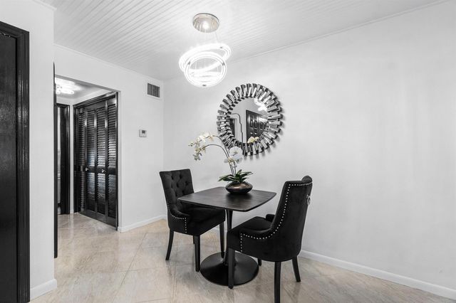 340 Horizons W 102, Boynton Beach, FL 33435