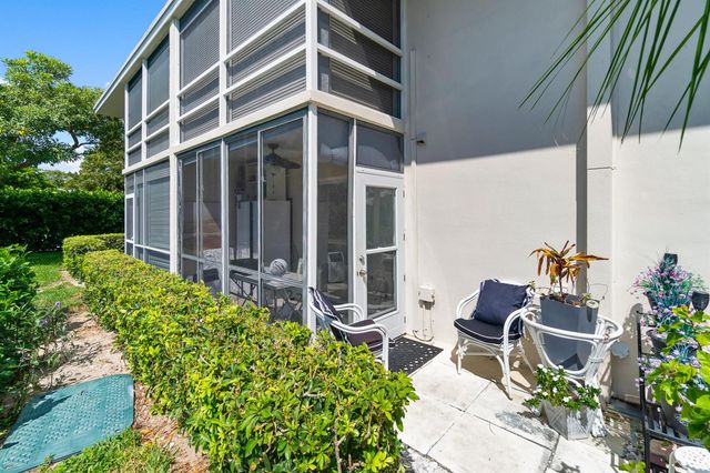 340 Horizons W 102, Boynton Beach, FL 33435