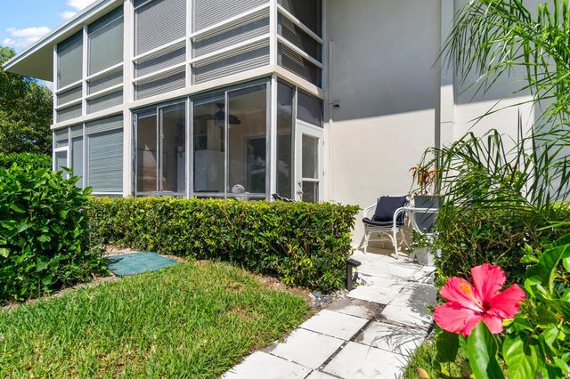 340 Horizons W 102, Boynton Beach, FL 33435
