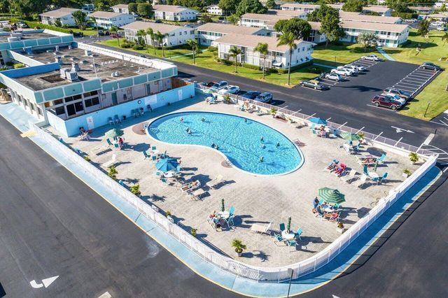 340 Horizons W 102, Boynton Beach, FL 33435
