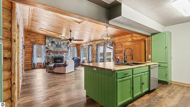 288 30th Avenue, Six Lakes, MI 48886